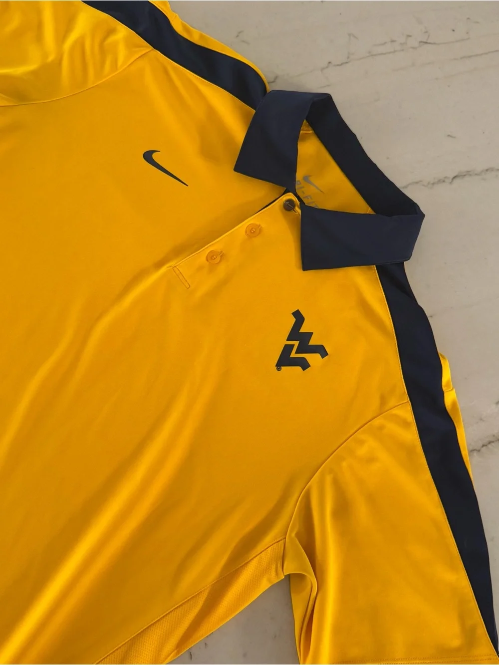 WVU Nike Golf Polo Medium West Virginia Mountaineers Big 12 Yellow